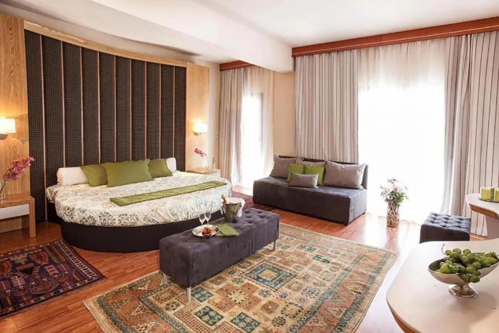 JUNIOR SUITE CITY VIEW Room, La Piscine Art Hotel, Skiathos