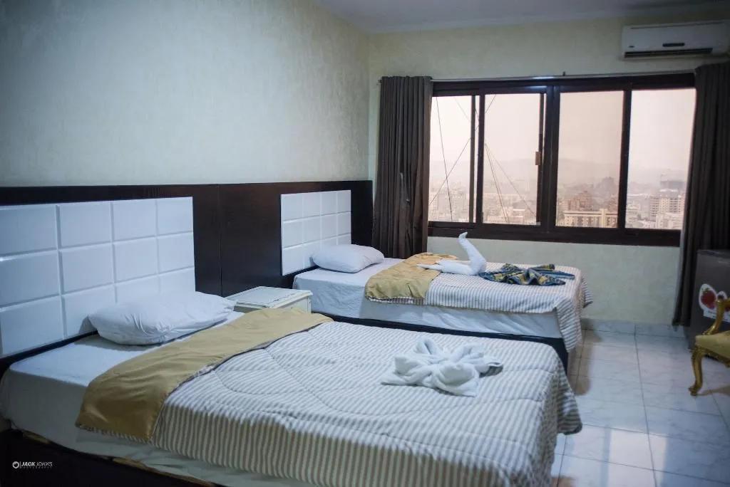 Room, Nile Sky Hotel and Suites, Cairo
