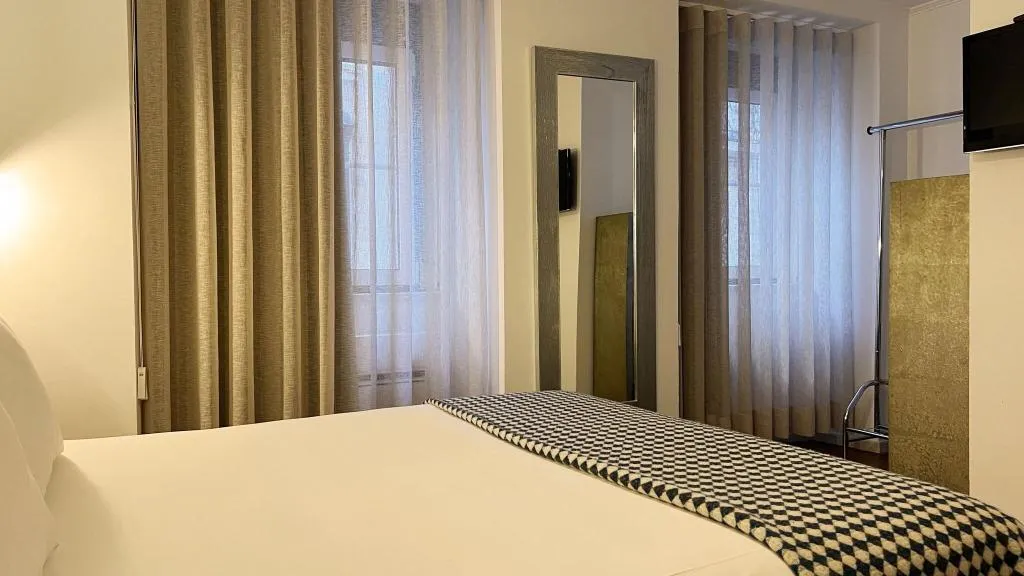 APARTMENT WITH DOUBLE BED Room, Casa do Patio by Shiadu, Lisbon