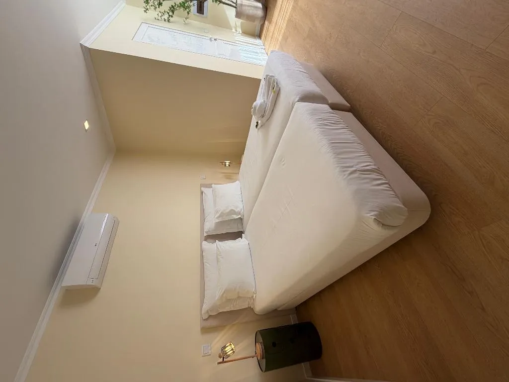 TWIN TWO BEDS Room, Inn & Art Hotel Gallery, Madeira
