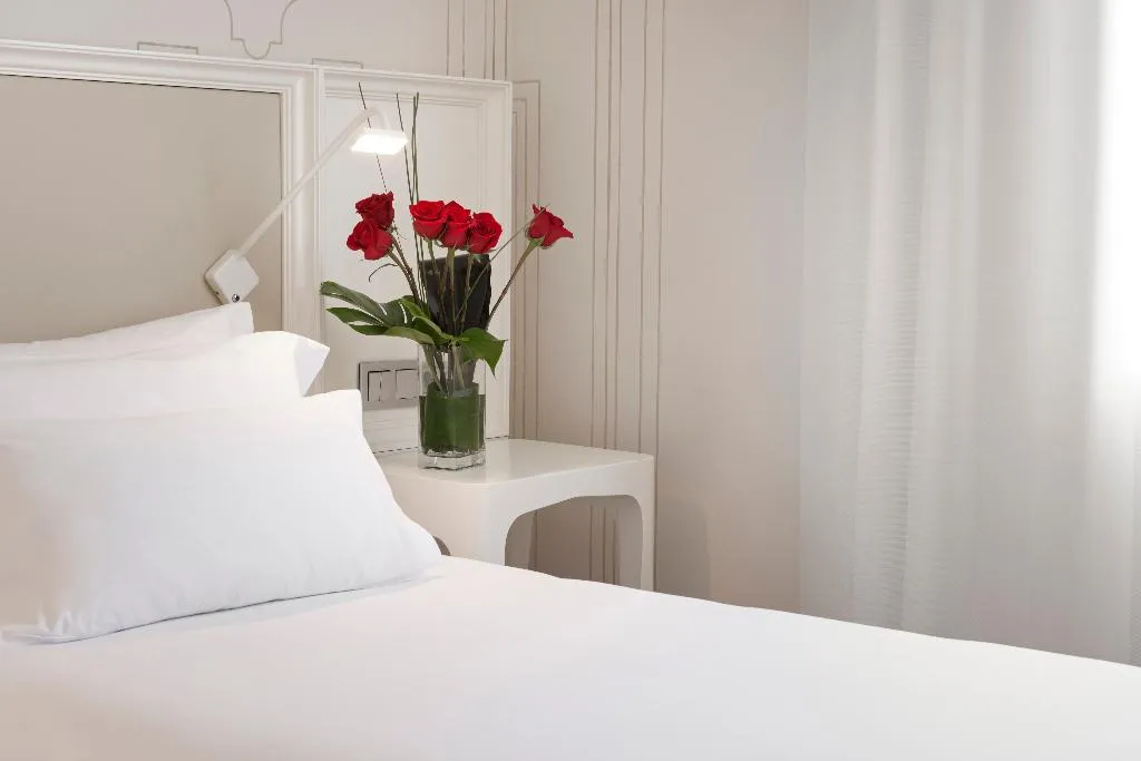 DOUBLE PREMIUM Room, NH Collection Madrid Abascal, Madrid