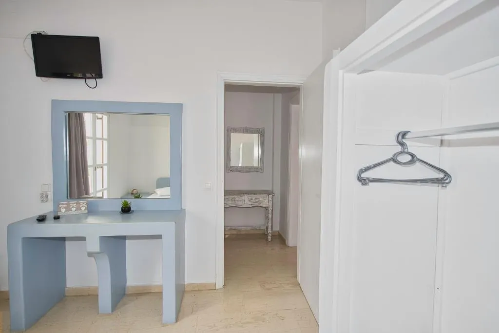 APARTMENT ONE BEDROOM Room, Ira Apartments, Santorini