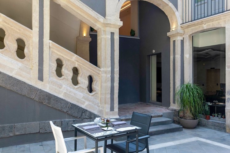 Palazzo Sangiorgio, Catania
