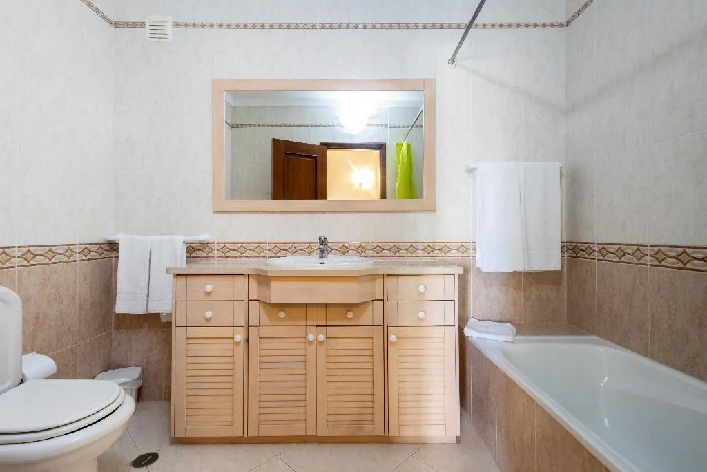APARTMENT TWO BEDROOMS Room, Vila Marachique - Torralvor, Algarve