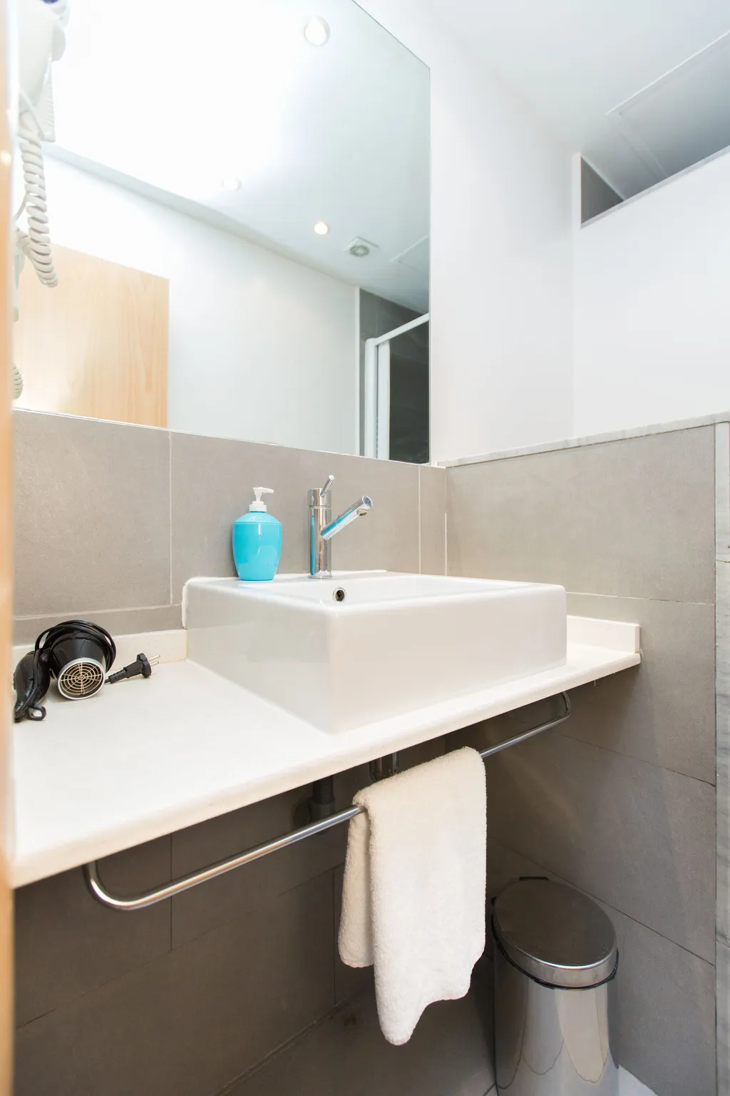 STUDIO SUPERIOR CAPACITY 2 Room, AinB Las Ramblas-Colón Apartments, Barcelona
