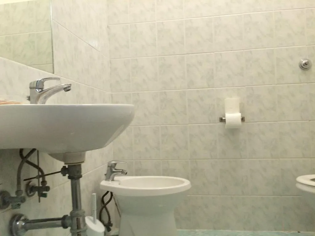 Room, Lam Guest House Due, Naples