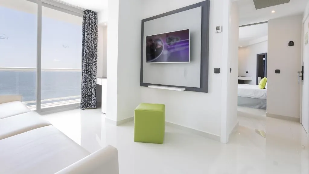 JUNIOR SUITE CAPACITY 3 Room, Sirenis Hotel Tres Carabelas & SPA, Ibiza