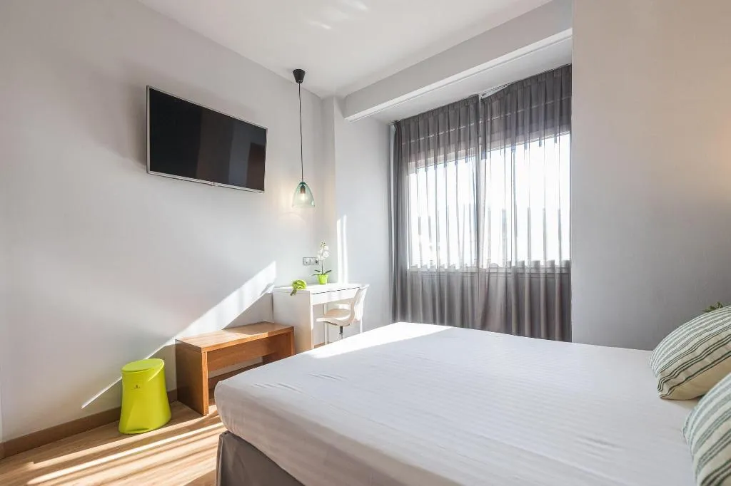 Room, Erba By Pillow, Costa Brava