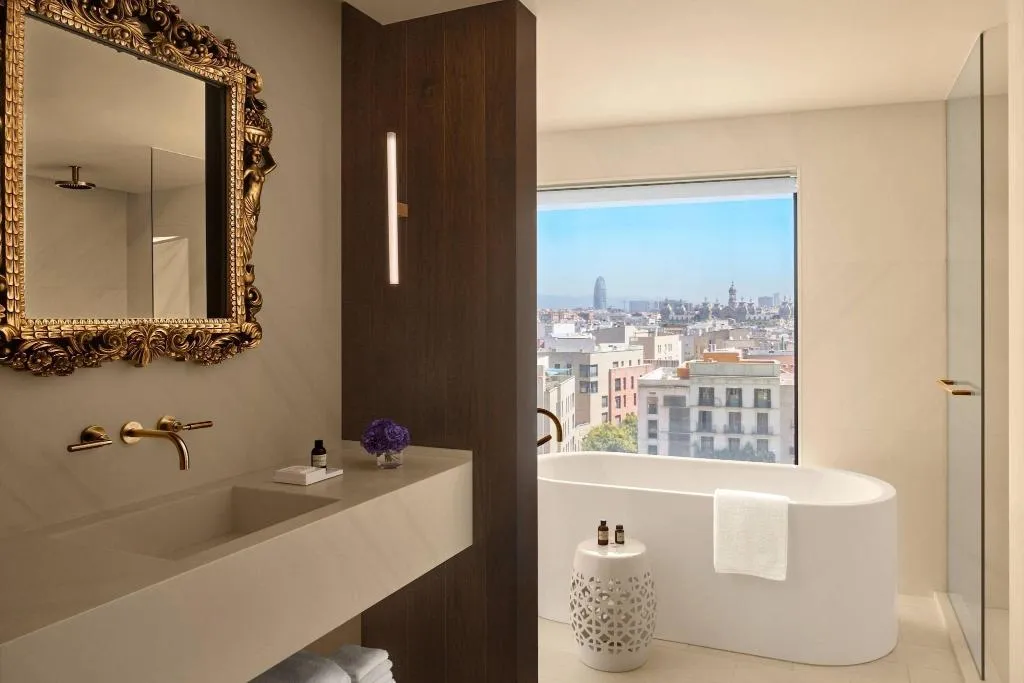 Room, EDITION Barcelona, Barcelona