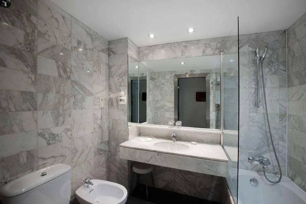 Room, Catalonia Albeniz, Barcelona