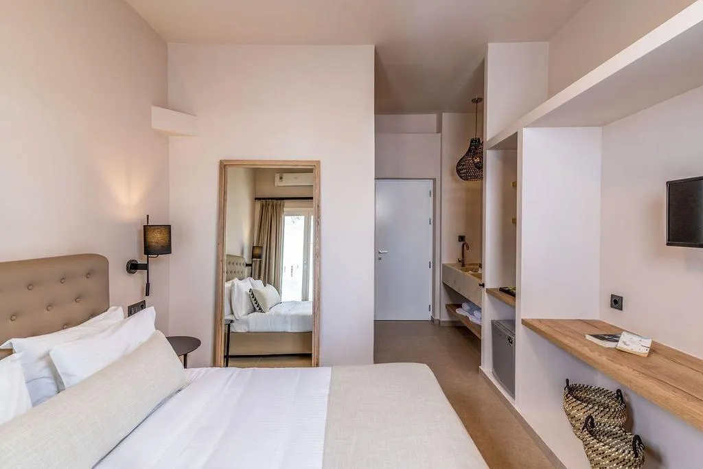 Room, Hotel Eucalyptus, Santorini