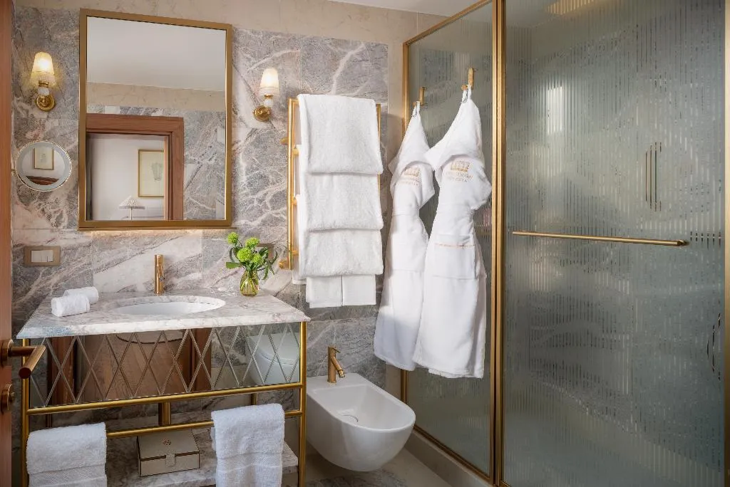 Double or Twin CLASSIC Room, Hotel Gabrielli Venezia - Starhotels Collezione, Venice