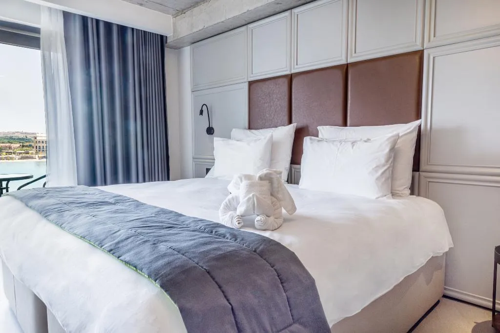 JUNIOR SUITE CAPACITY 1 Room, The Londoner Hotel Sliema, Malta