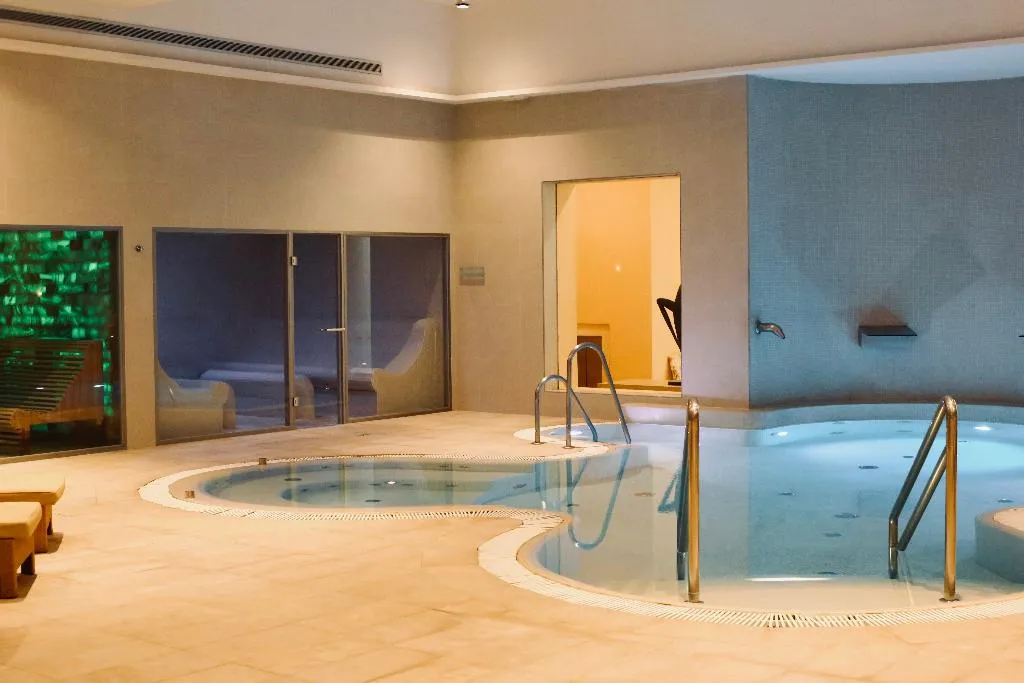 Sports and Entertainment, Las Dunas Grand Luxury Hotel, Costa Del Sol