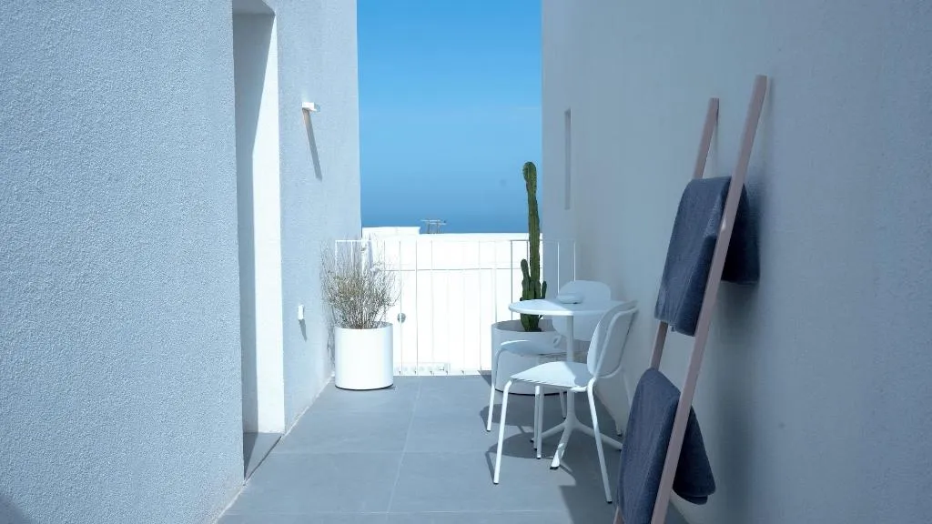 Room, Neo Luxury Suites, Santorini