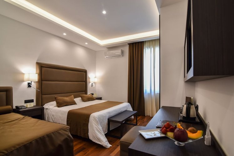 Hotel Palma, Naples