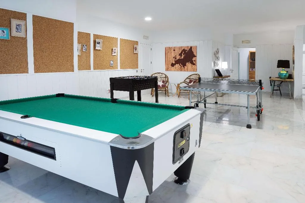 Sports and Entertainment, Marina Suites Puerto Rico, Gran Canaria