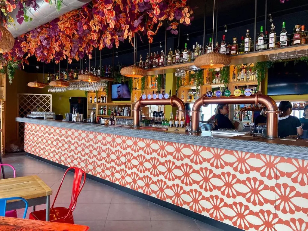 Bar, AX Sunny Coast, Malta