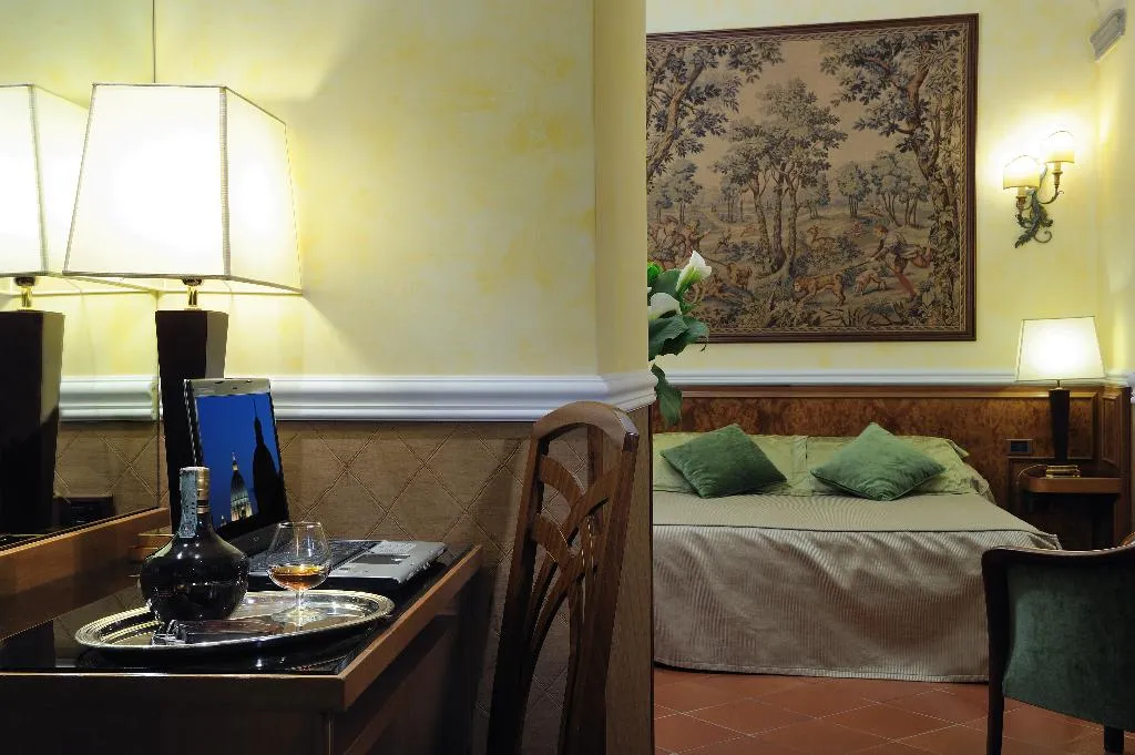 Double or Twin ECONOMY Room, Farnese, Rome