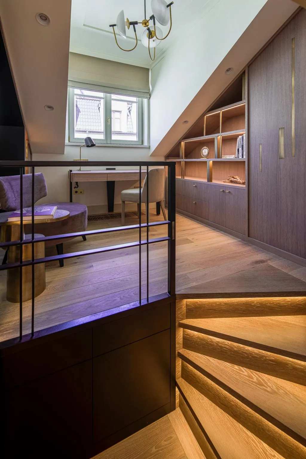 APARTMENT FOUR BEDROOMS TWO BATHROOMS Room, Art Boutique ApartHotel, Krakow