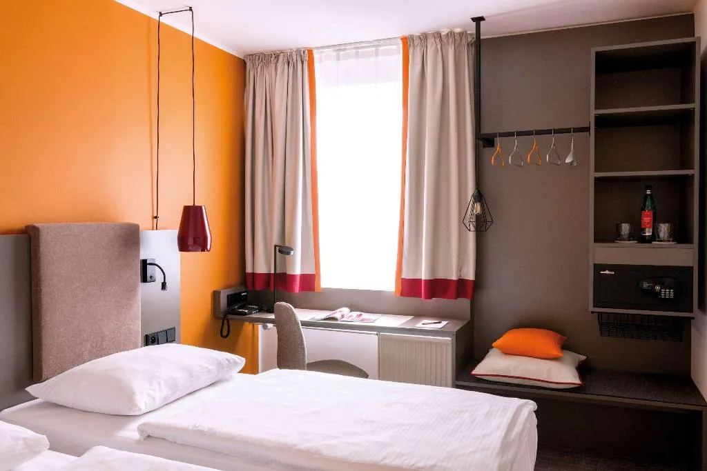 Room COMFORT Room, Vienna House Easy by Wyndham Cracow, Krakow