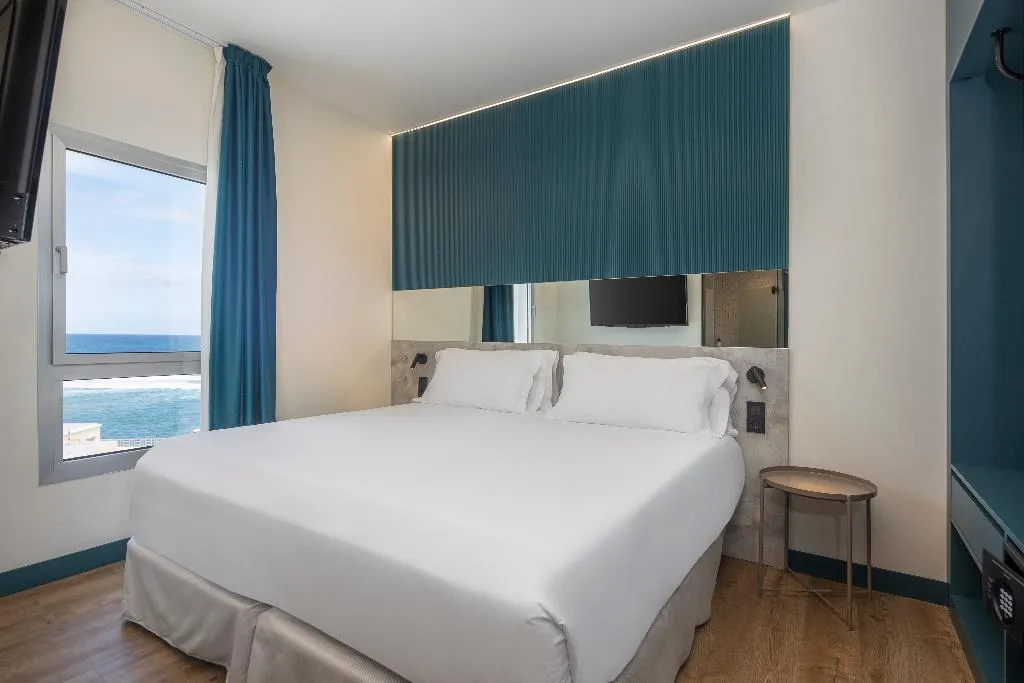 JUNIOR SUITE STANDARD Room, Occidental Las Canteras, Gran Canaria