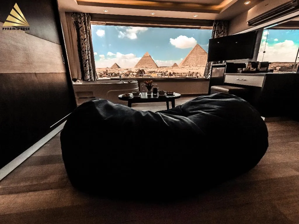 SUITE DELUXE WITH VIEWS Room, Pyramid Edge Hotel & Exclusive Pyramids View Roof, Cairo