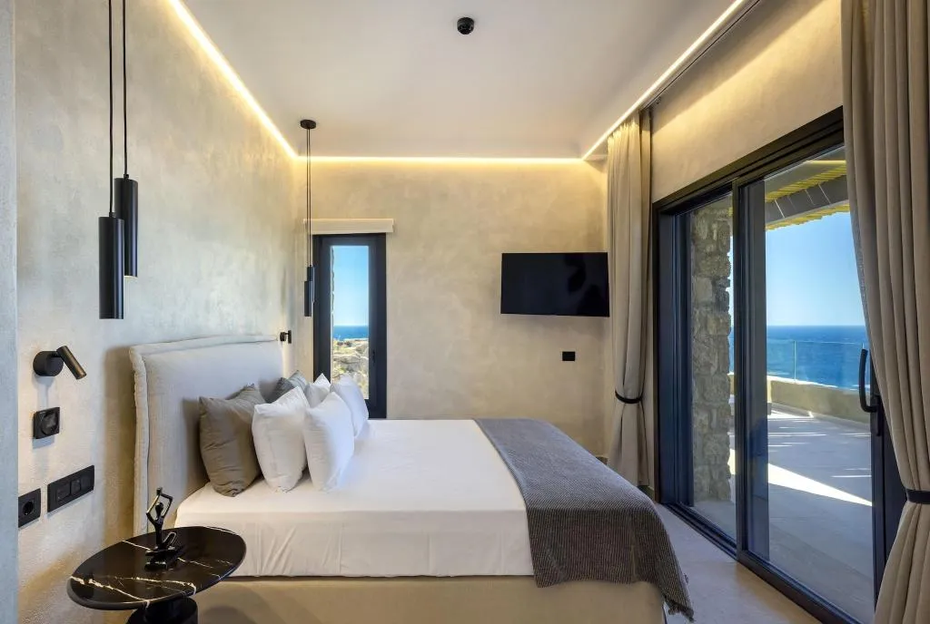 SUITE WITH PRIVATE POOL Room, Tropicana Hotel, Mykonos