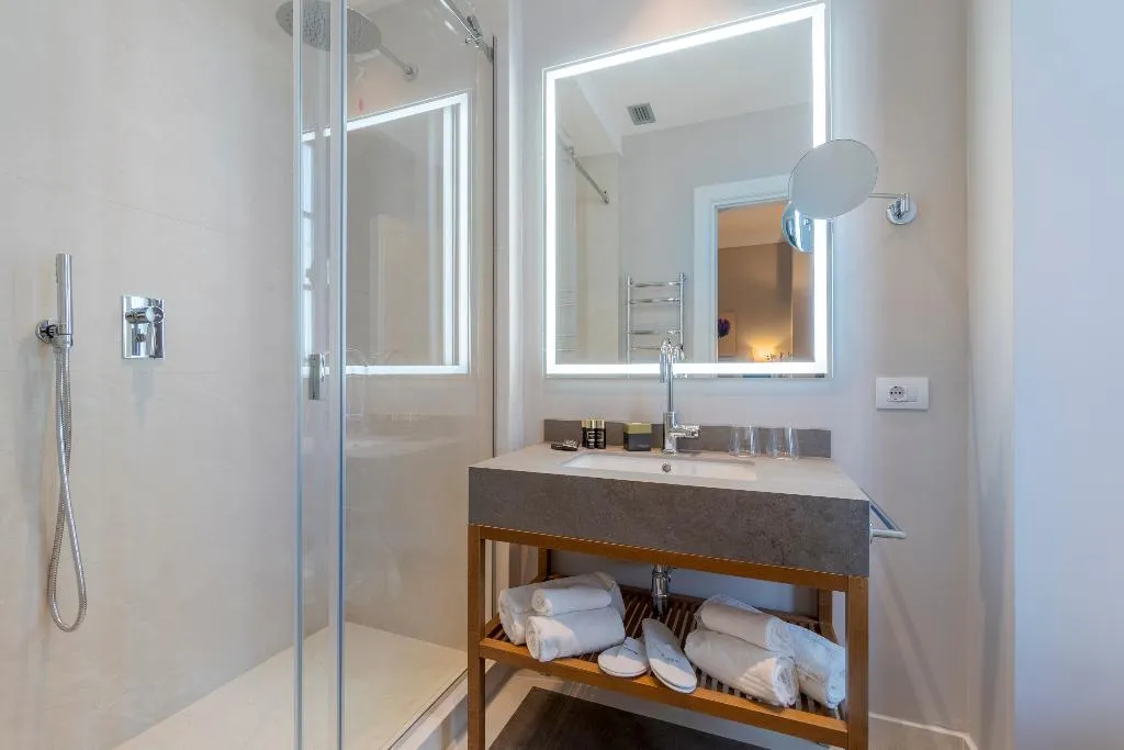 DOUBLE STANDARD Room, Villa Neroli, Florence