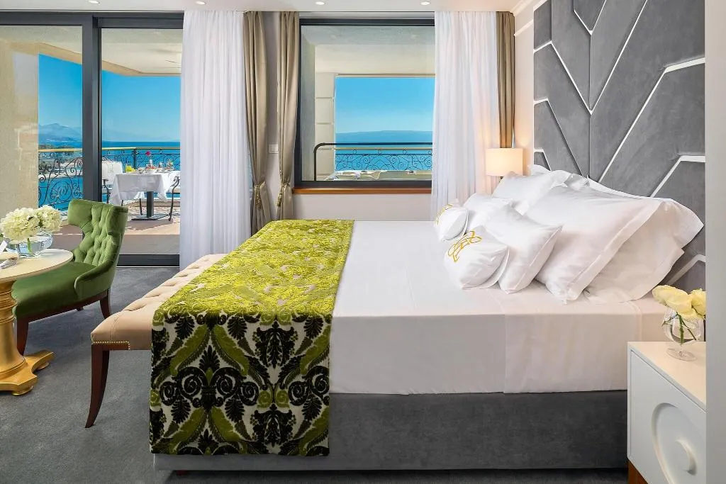 DOUBLE LUXURY SEA VIEW Room, Hotel Villa Harmony, Split