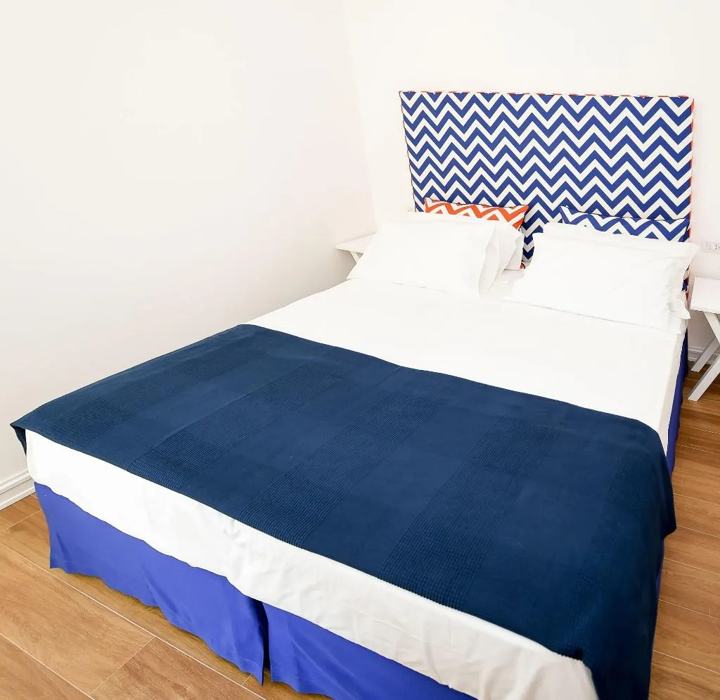 Room, Casa Pantone, Naples