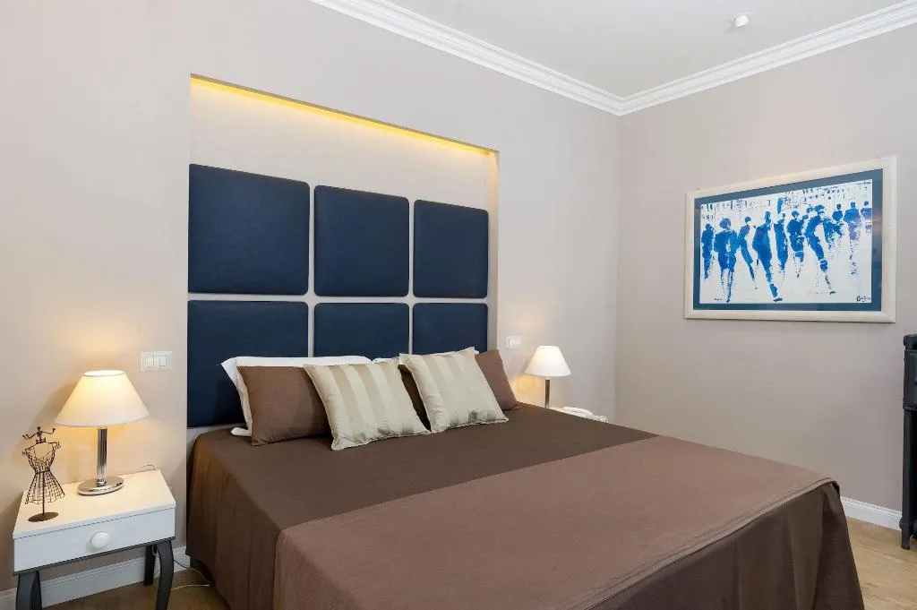 Room, Vico Rooms And Terrace, Rome