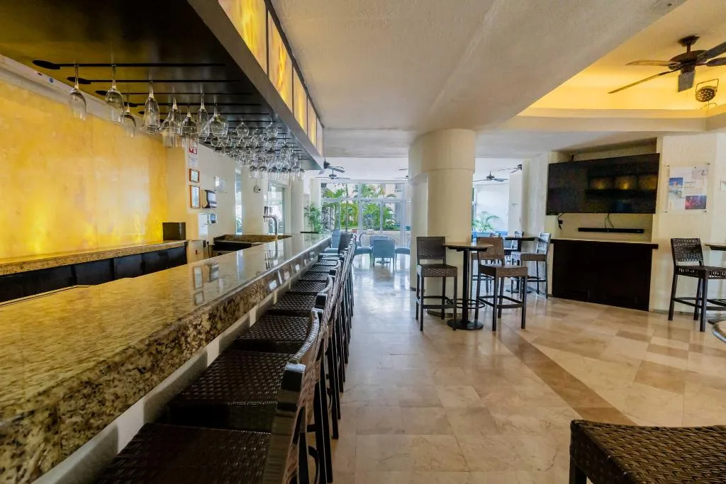 Bar, Aquamarina Beach, Cancun Area