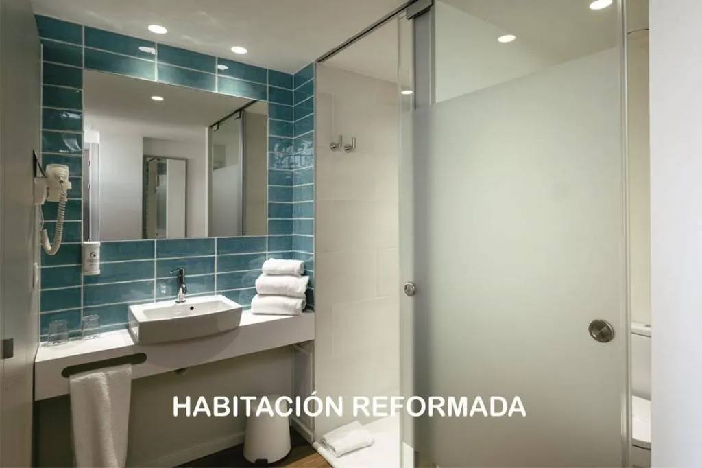 DOUBLE SUPERIOR Room, Prestige Sant Marc, Costa Brava