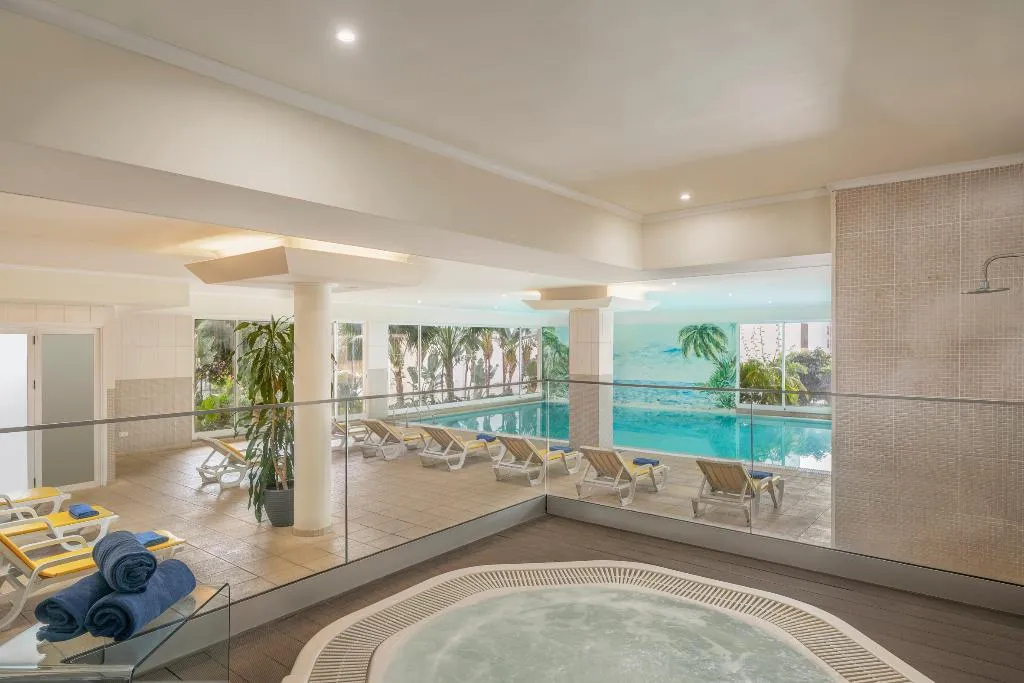 Pool, Buganvilia Studio Hotel, Madeira