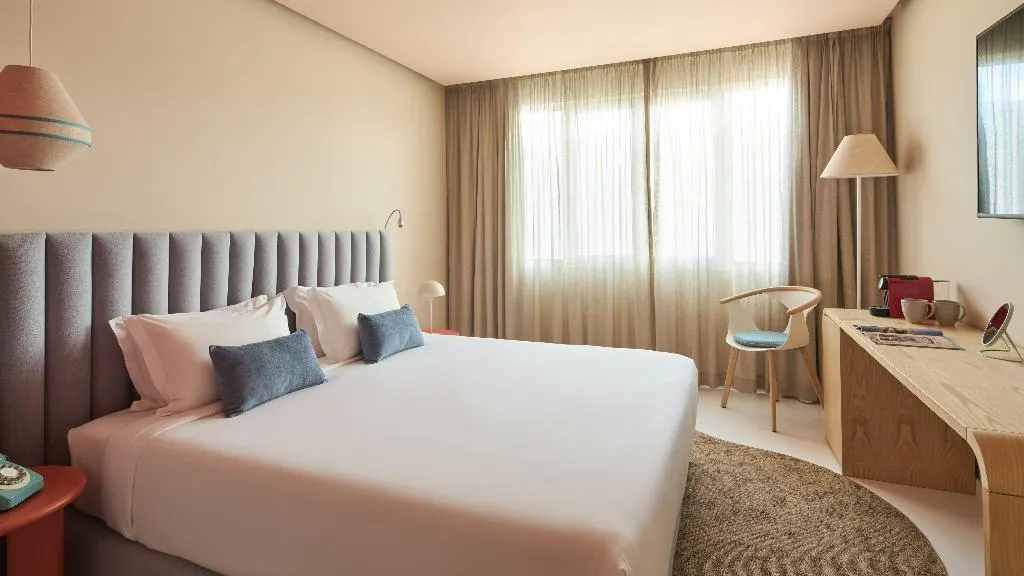 Double or Twin STANDARD Room, Hotel Indigo Albufeira, Algarve