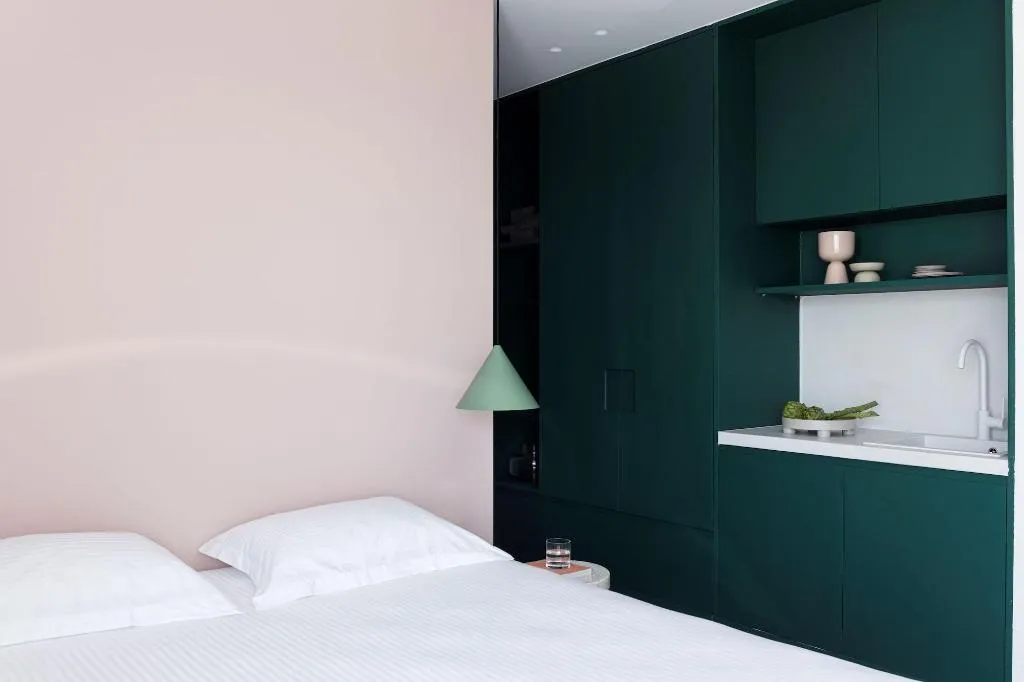 Room, Neo Luxury Suites, Santorini