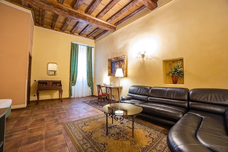 B&B Galileo 2000, Florence