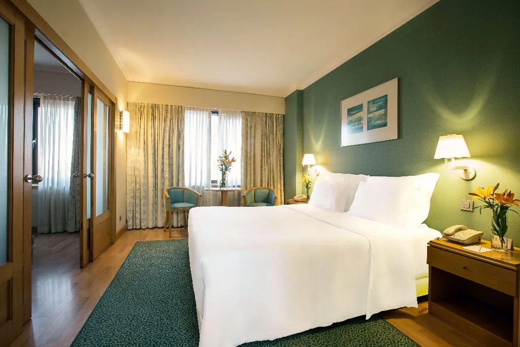 Room, SANA Metropolitan, Lisbon