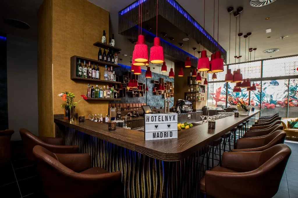 Bar, NYX Hotel Madrid by Leonardo Hotels, Madrid