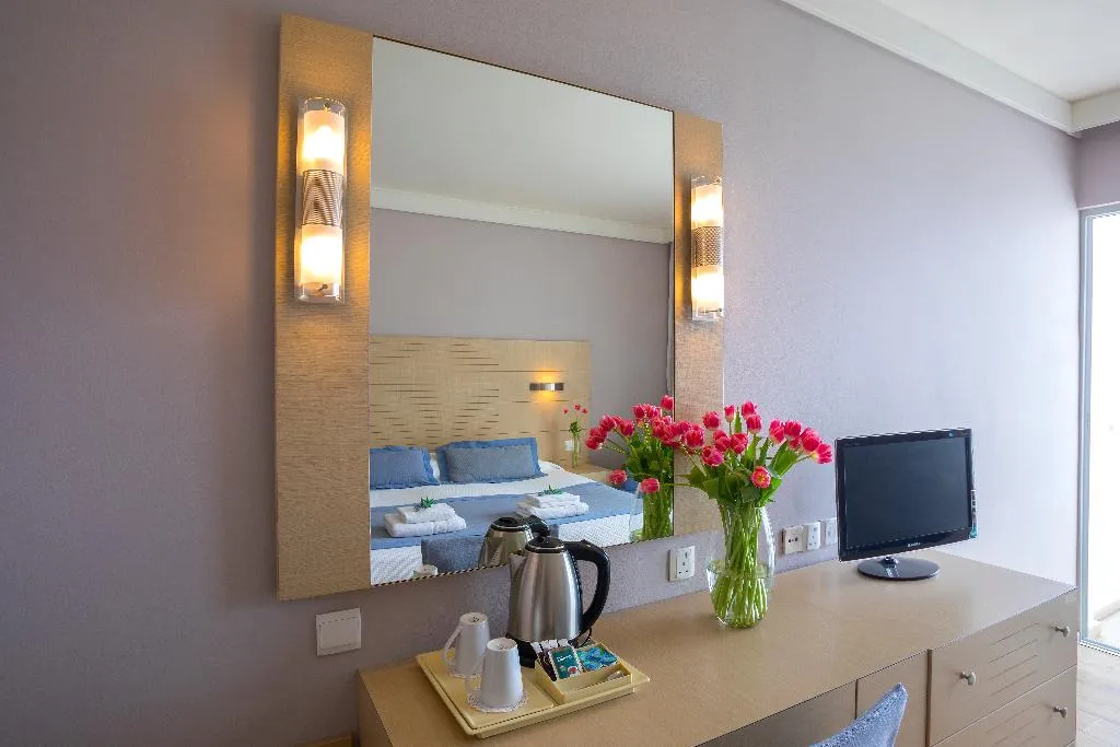 SINGLE STANDARD Room, Louis Ledra Beach, Cyprus