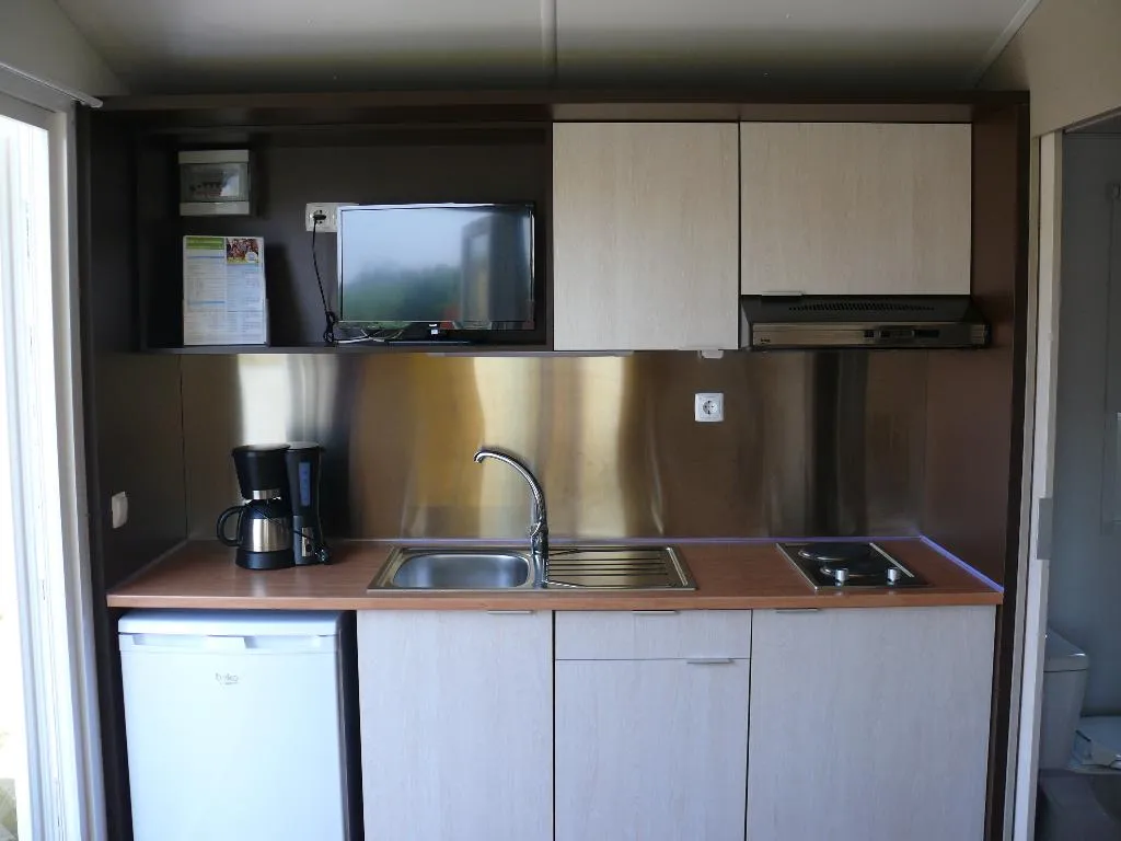 BUNGALOW CAPACITY 2 Room, Orbitur Madalena, Porto