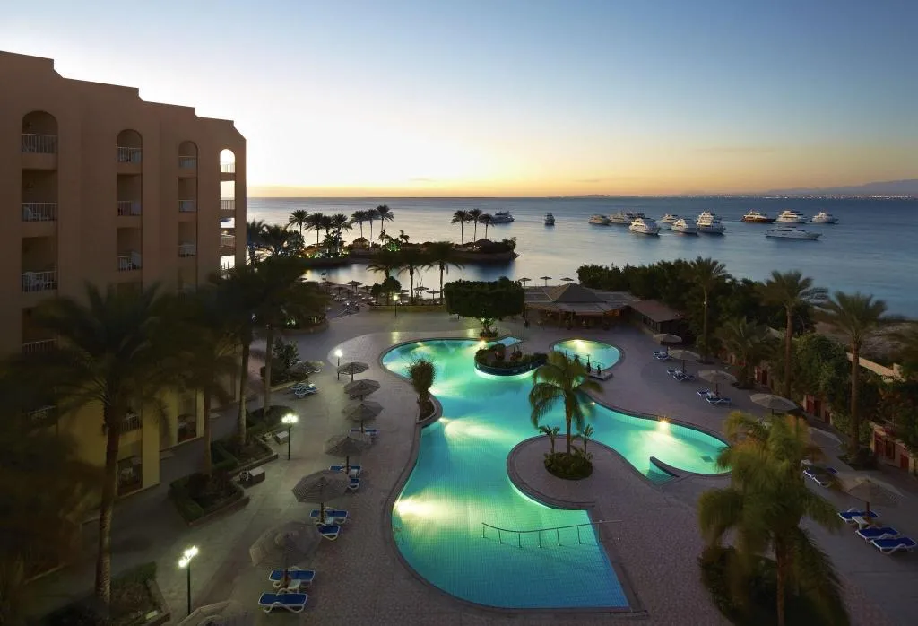 Pool, Hurghada Marriott Beach Resort, Red Sea Riviera