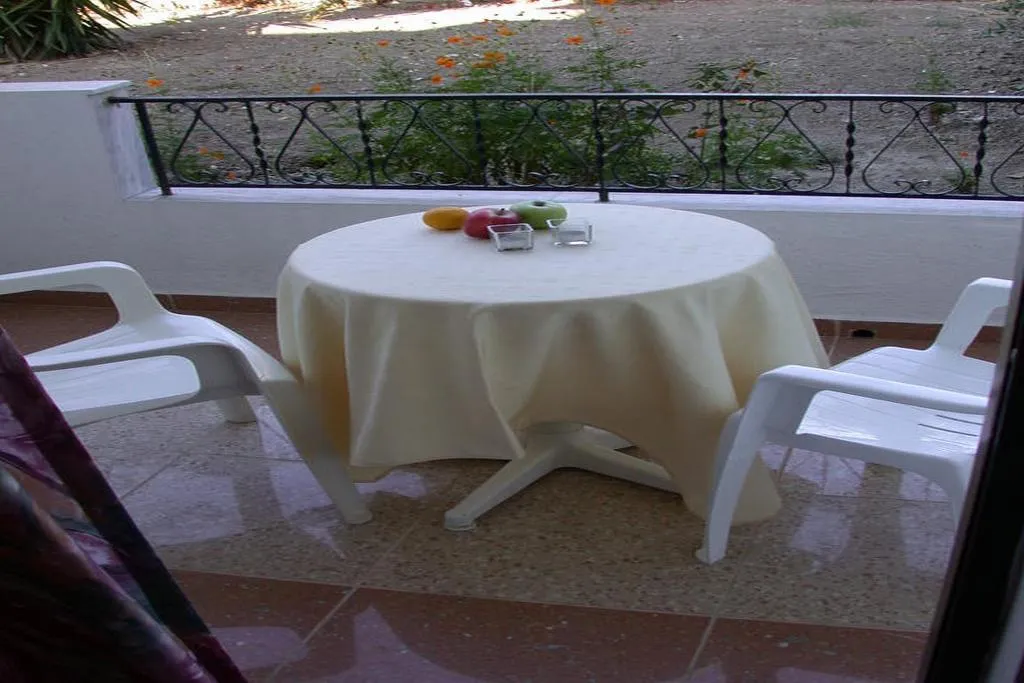 STUDIO GARDEN VIEW Room, Yianna Studios, Rhodes