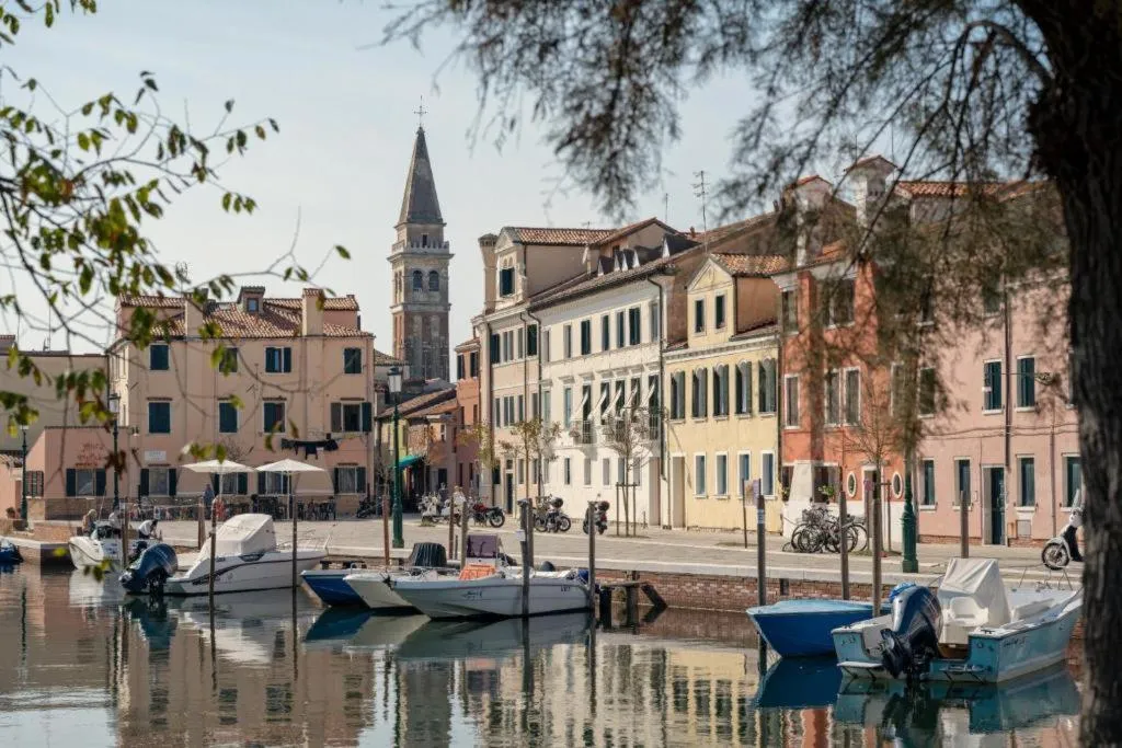 General view, Ausonia Hungaria, Venice