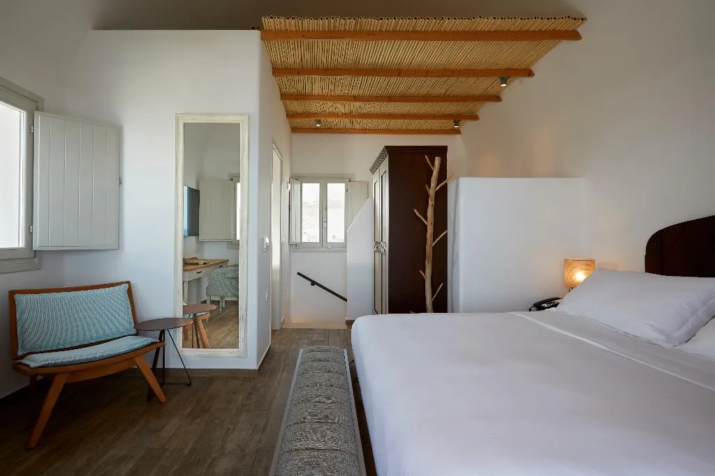 SUITE SEA VIEW Room, Sea Breeze Santorini Beach Resort, Curio Collectio, Santorini