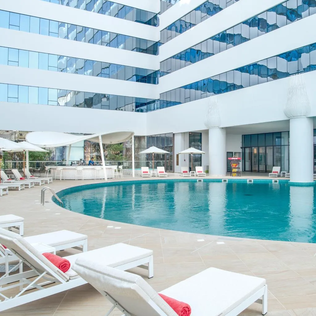 Pool, Al Jaddaf Rotana Suite Hotel, Dubai