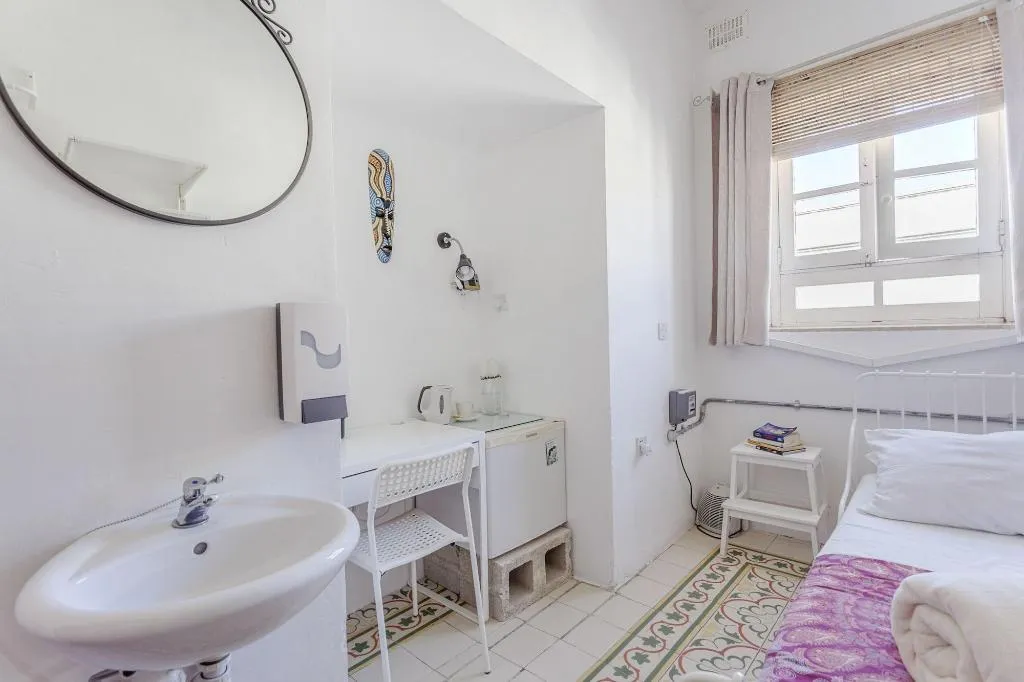 Room, Granny's Inn - Hostel, Malta