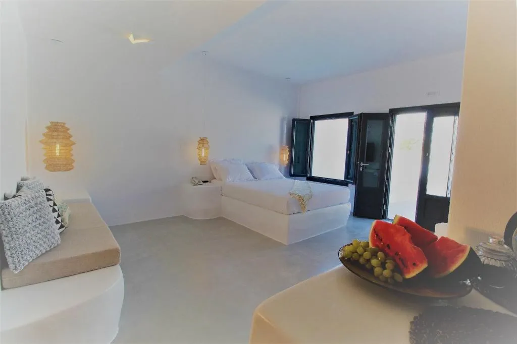 Room, Filira Suites, Santorini