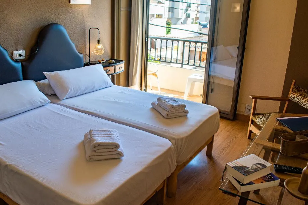 Double or Twin WITH BALCONY Room, Hotel Marbel, Majorca